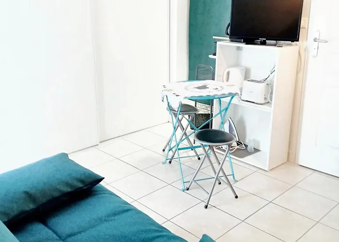 Cosy Avec Jardin, La Jarrie, 23m², Piscine Partagée Apartamento