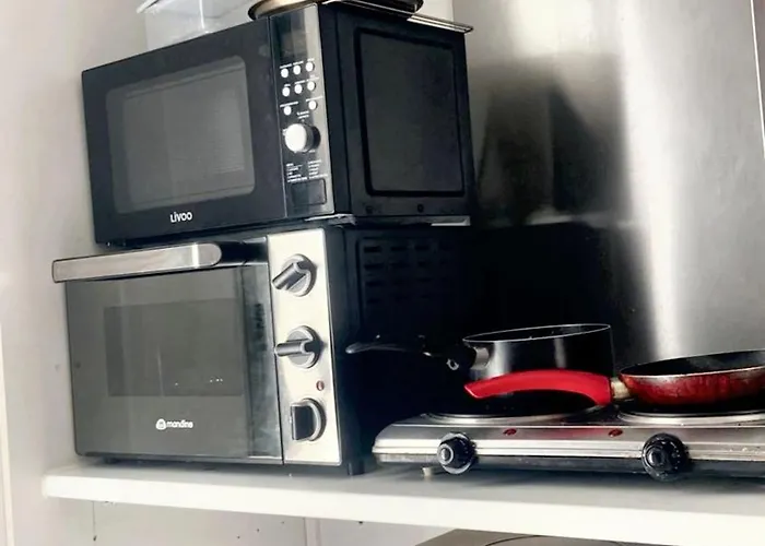 Cosy Avec Jardin, La Jarrie, 23m², Piscine Partagée * La Jarrie